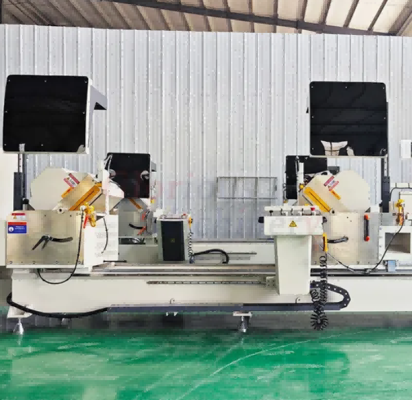 550 CNC सूक्ष्म-सहिष्णुता अंतर्गत स्विव्हल मीटर सॉ