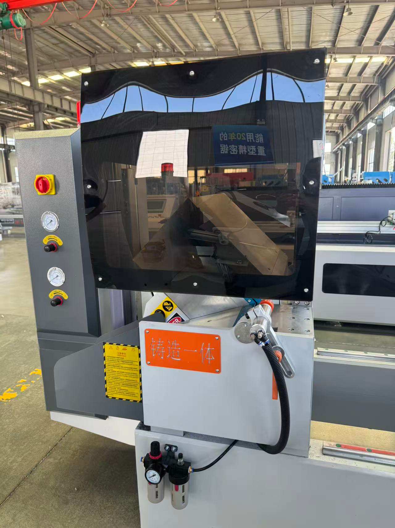 550 CNC आउटवर्ड स्विंग प्रिसिजन कटिंग सॉ, 45°/90°