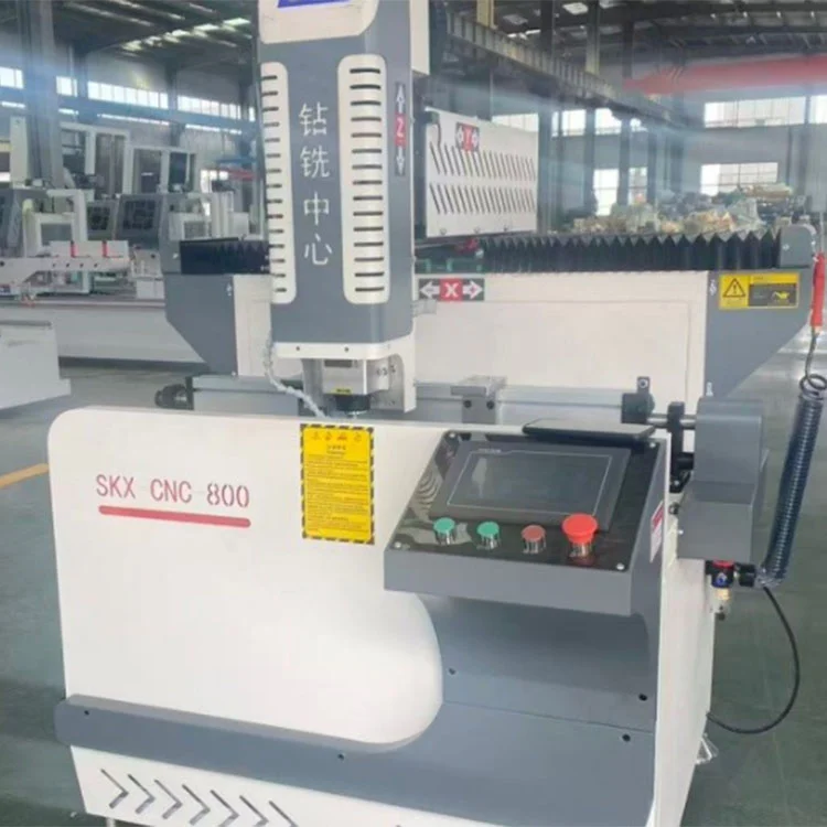 औद्योगिक ॲल्युमिनियम प्रोफाइलसाठी 800mm CNC मशीनिंग सेंटर