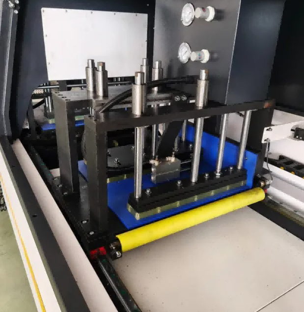 औद्योगिक ॲल्युमिनियम प्रोफाइलसाठी उच्च-अचूकता CNC परिपत्रक सॉ